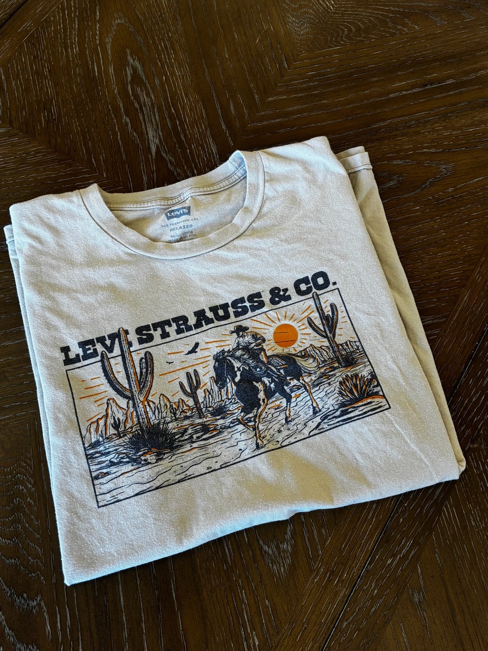 Levi's White Short-Sleeve Desert Cowboy Graphic Tee